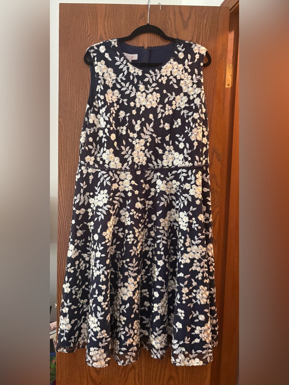 Hobbs London A-Line Navy Dress with White Floral Embroidery